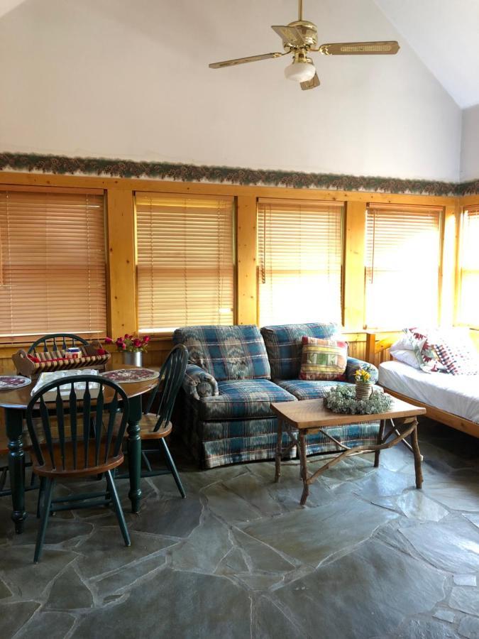 Smokies Bed And Breakfast - Evergreen Cottage Inn Пиджен-Фордж Экстерьер фото